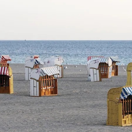 Cozy In Travemuende With Sauna דירה